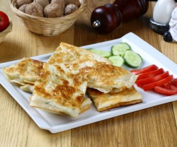 Lor Peynirli Patatesli Gözleme