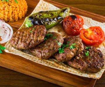 Kaşarlı Köfte